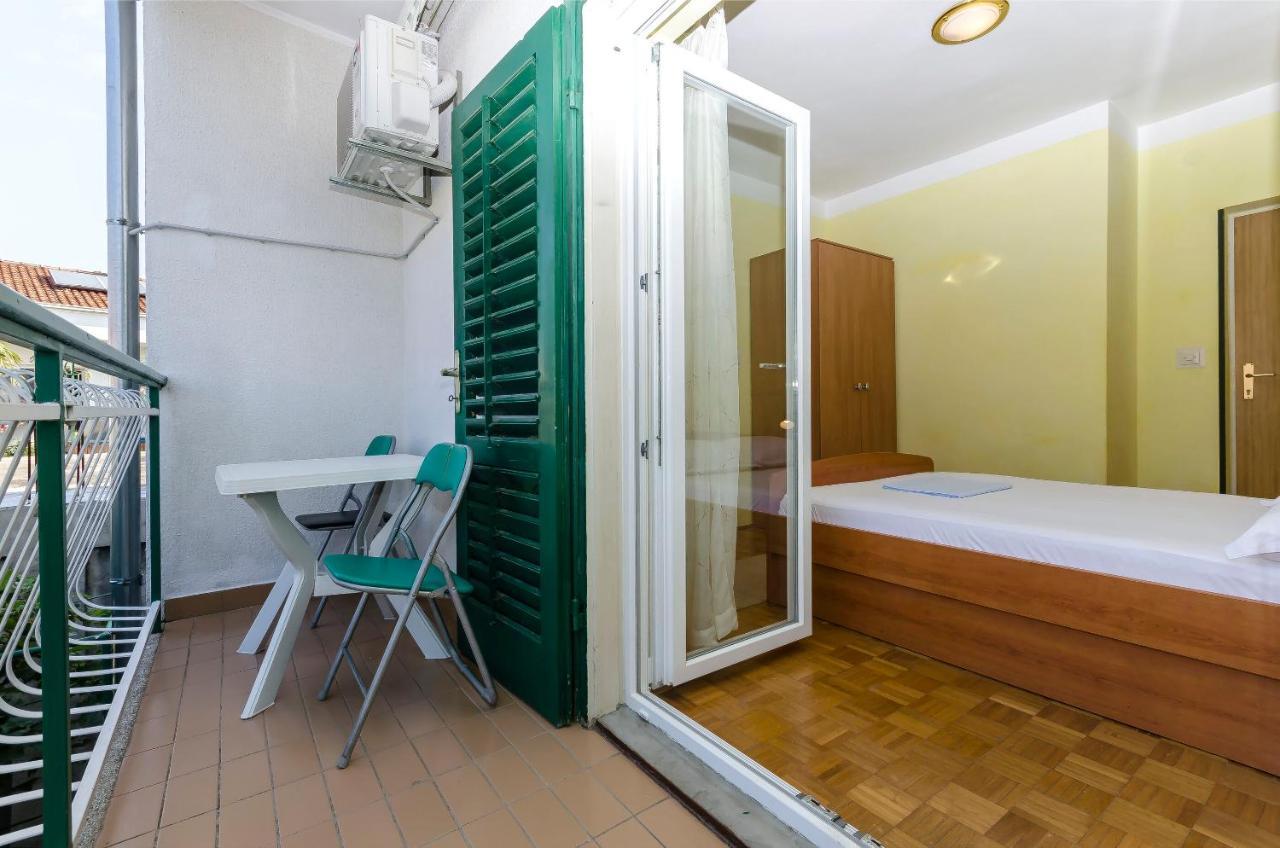 Rooms Dejana Vodice Exterior photo