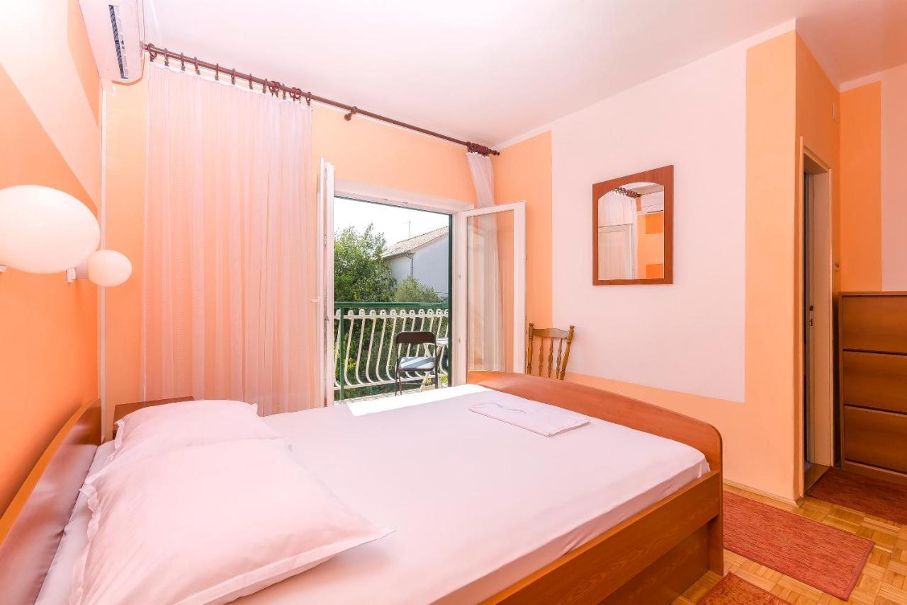 Rooms Dejana Vodice Exterior photo