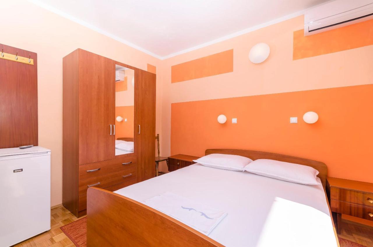 Rooms Dejana Vodice Exterior photo
