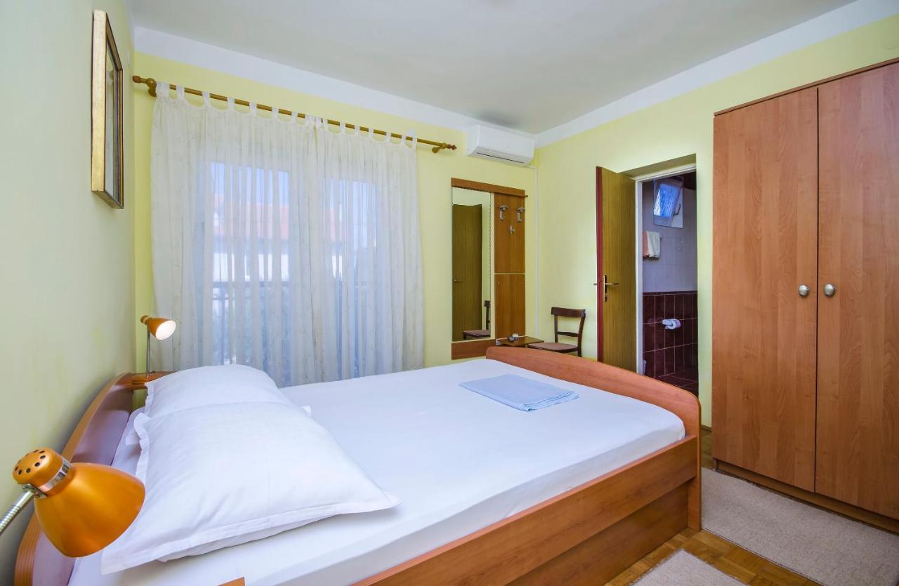 Rooms Dejana Vodice Exterior photo
